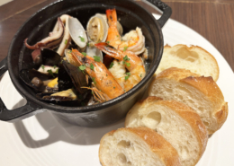 「魚介のアヒージョ」のご紹介